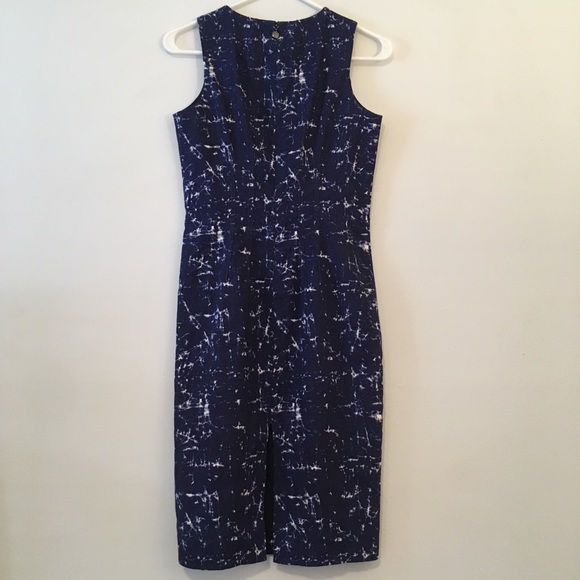 💕Michael Kors Sleeveless Navy/Print Sheath Dress - Picture 2 of 8